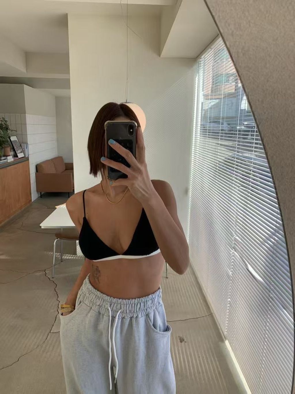 443FDD93-81E8-4537-8178-33770E50C74B