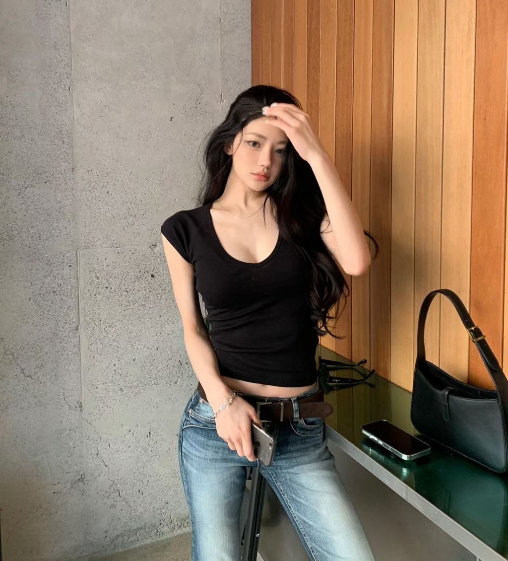 3D2BAA16-D493-40D1-8D24-3EB9D94EB03F