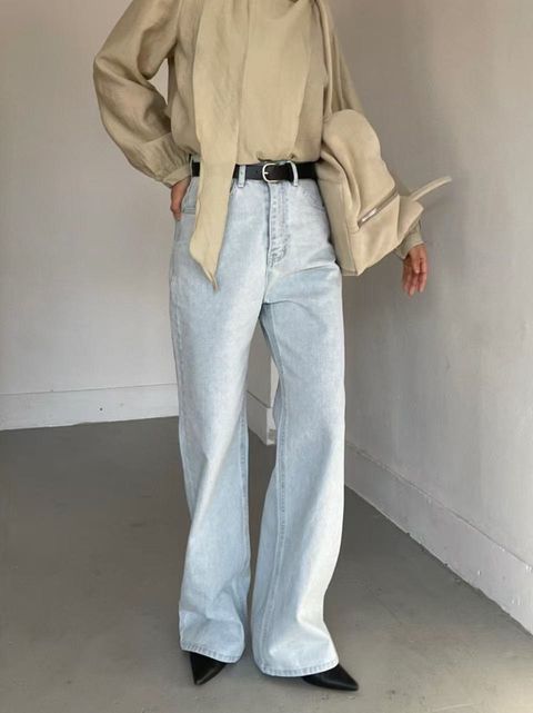 C4DB5A12-5922-4D8F-A139-1F51D5F9BE3B