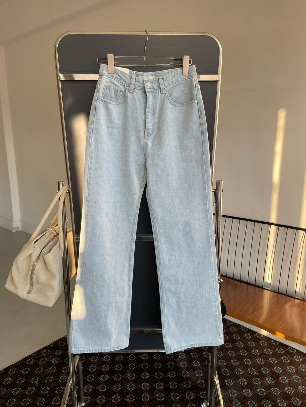 246FAF3B-902C-4C0C-9C41-0E78C78F7E97