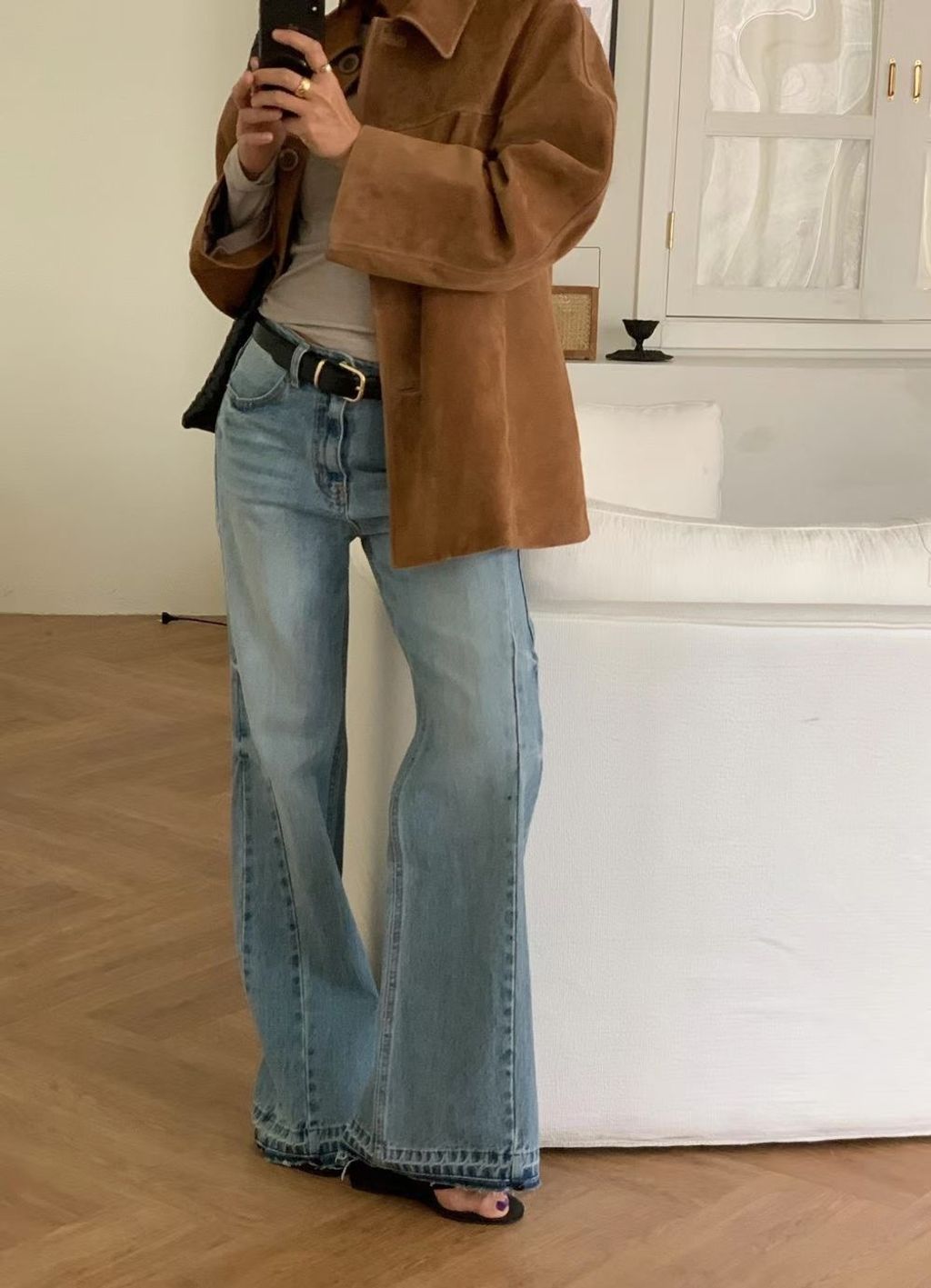 557541E5-835B-4F00-BAA1-17E754206525