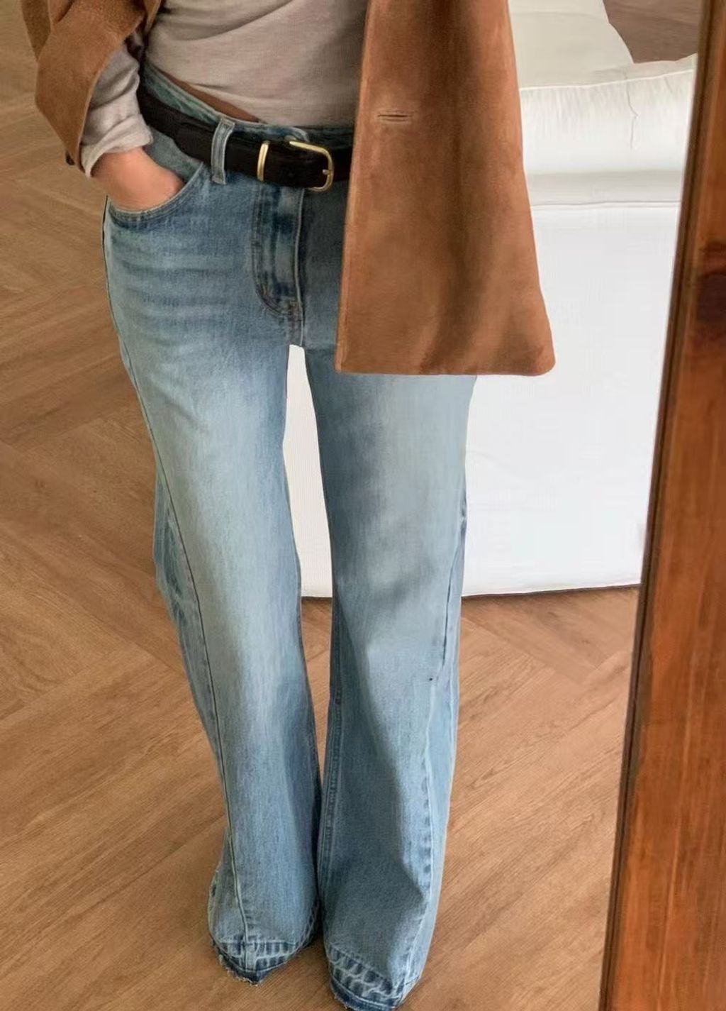 17BD2BC4-ED16-4447-A624-18B47BCC5AE6