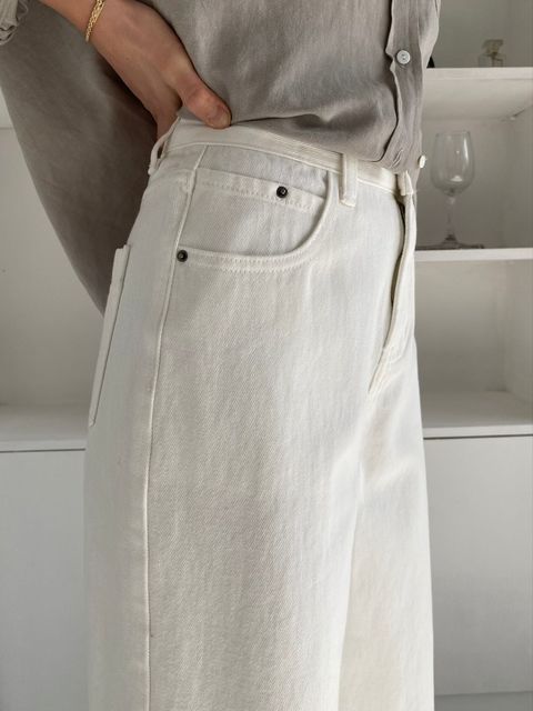 2D75C0EF-95CF-4ADE-A6E9-8EF7811610C7