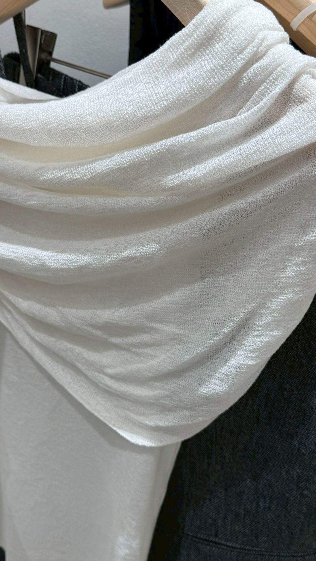 5C1278A7-C466-4B4D-B016-635A5D764470