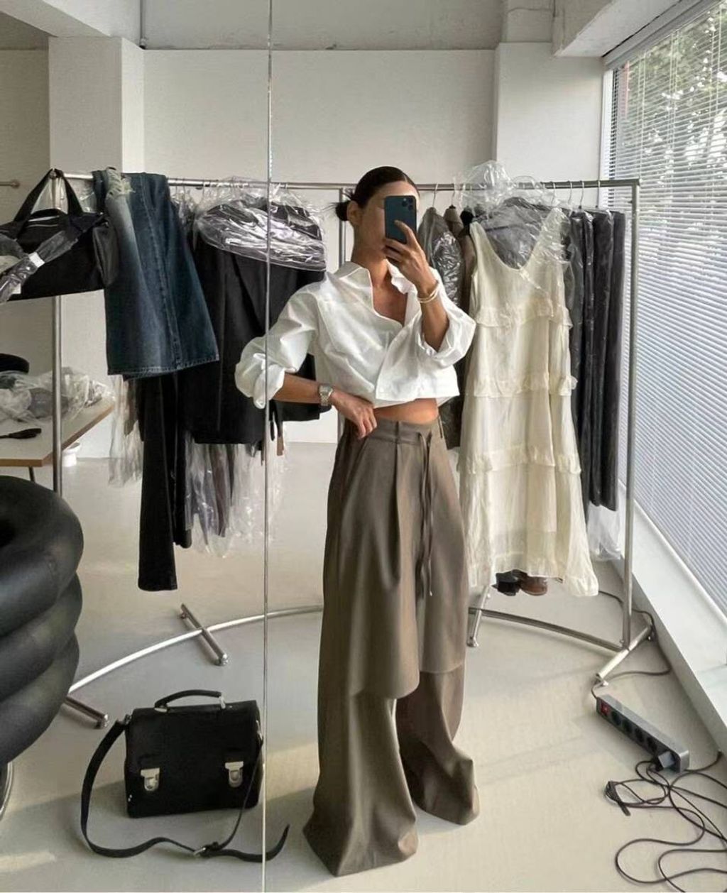 7377AAF8-CF78-4E89-8C44-DE2D9CE39829