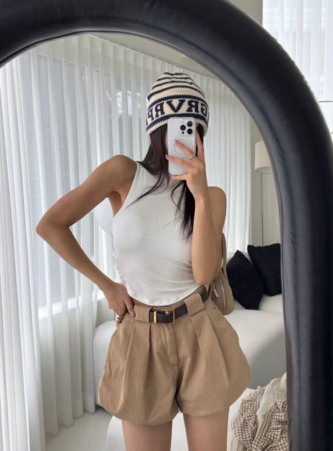 CD9727B5-E772-4C8D-A2DC-8E65E760D33A