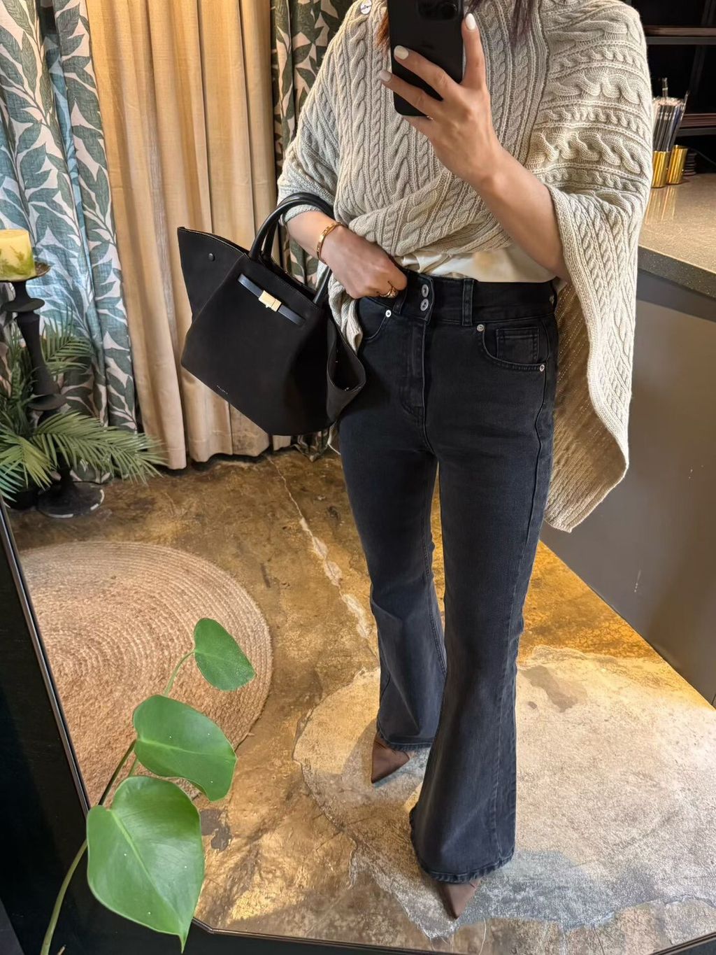 486AB89B-454E-4560-BFDB-860BA484218E