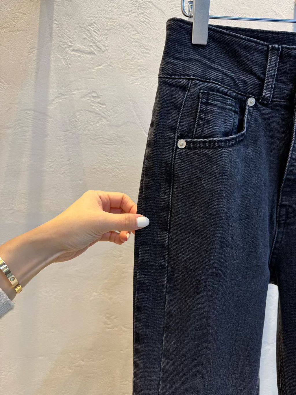 1C447689-AE45-4A01-BD35-E1C610EB4AA6