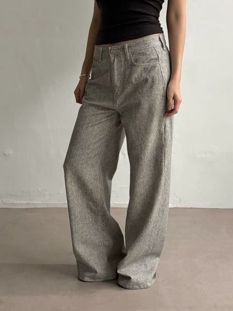 BA4AA008-CD35-45C6-A6F2-A09D39B4771C