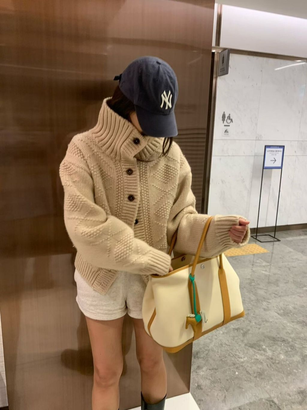 D58A0C0F-9F6D-4E30-A065-BCBB21C634AC