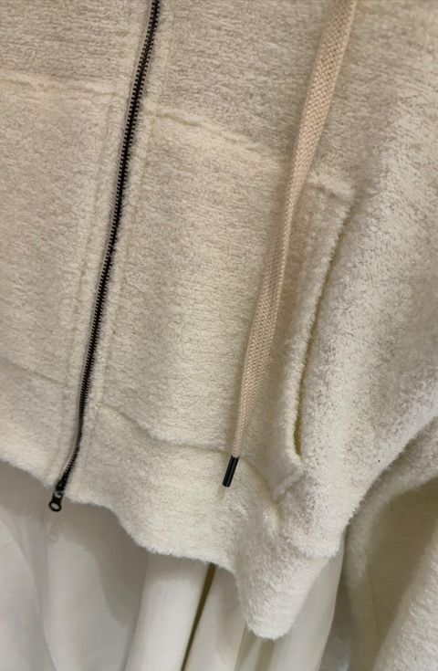 D7B631C8-4A8E-4015-86B6-4463794DF2DD