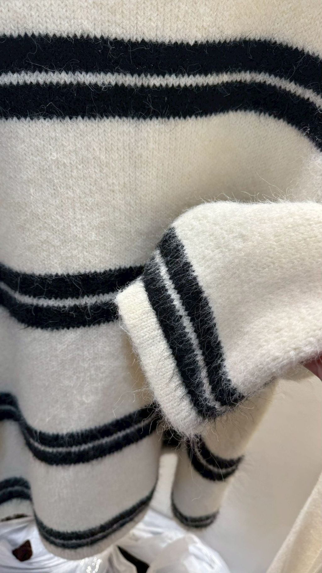 8C51852C-794D-41CC-8B55-0A9BE6BA8782