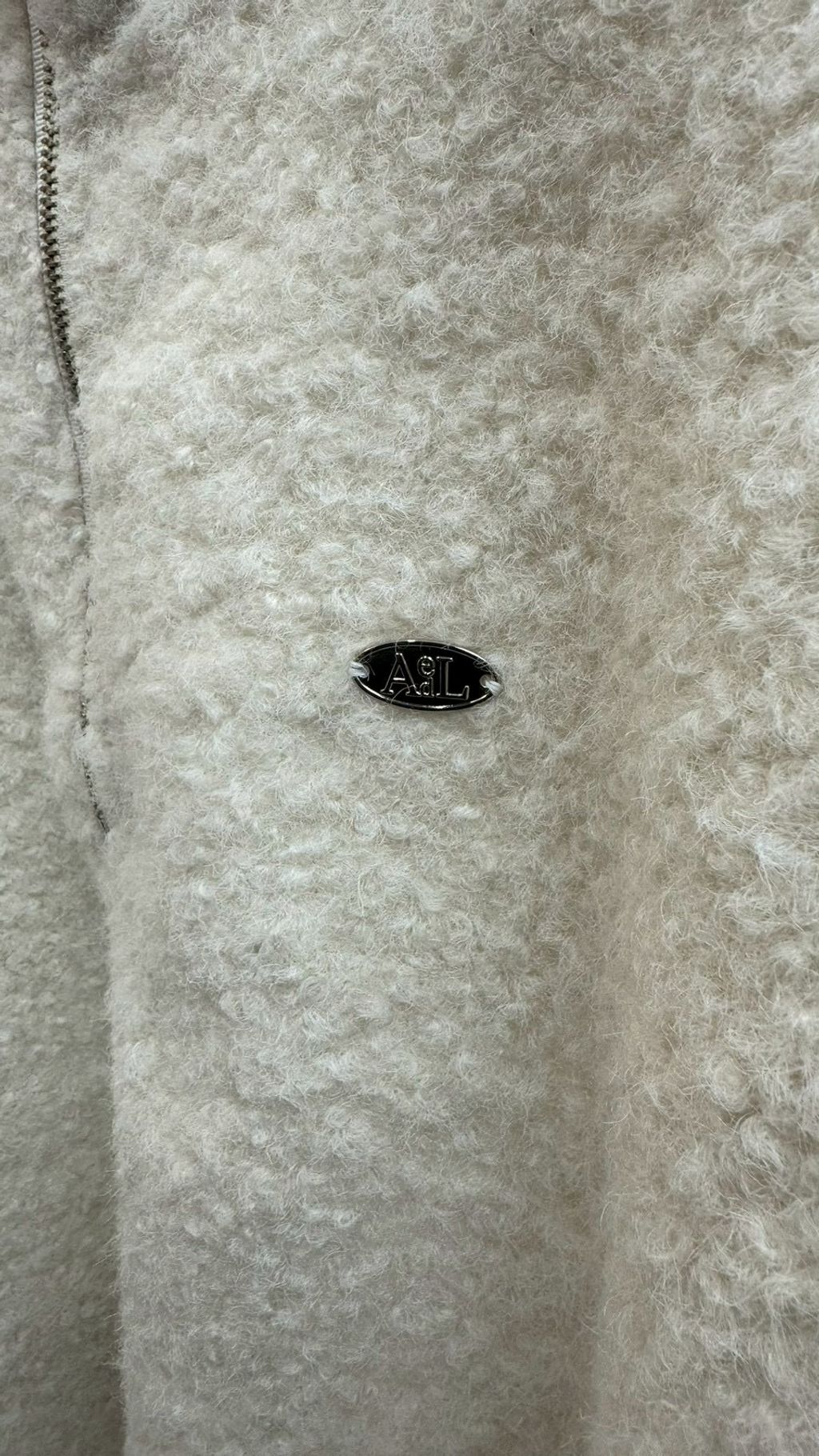 0131E4CF-A61F-4711-A5A4-E42105829E38