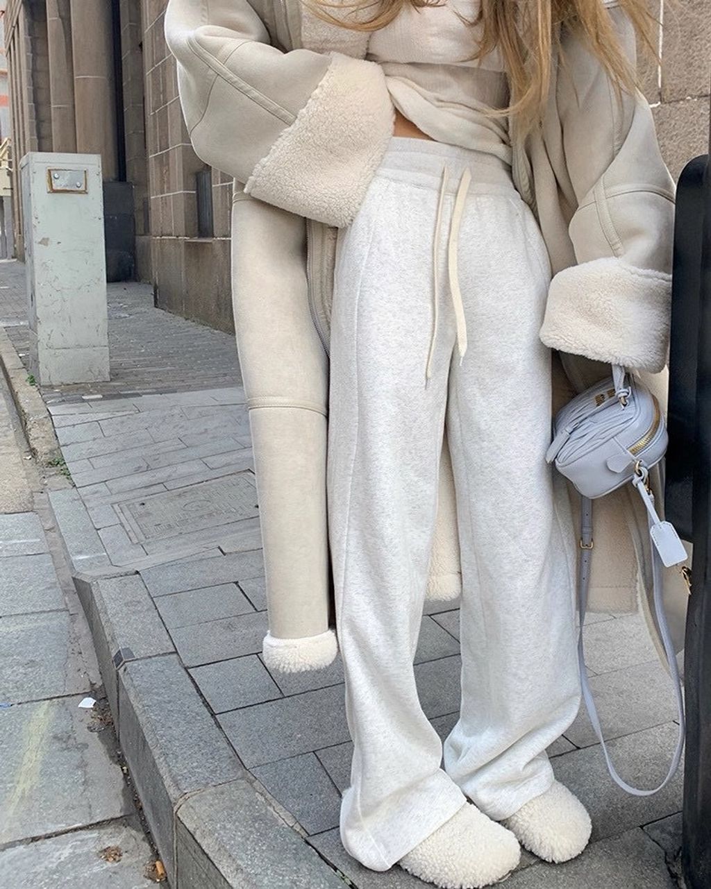 05490E9B-1038-44F0-ABA9-9D80779413C6