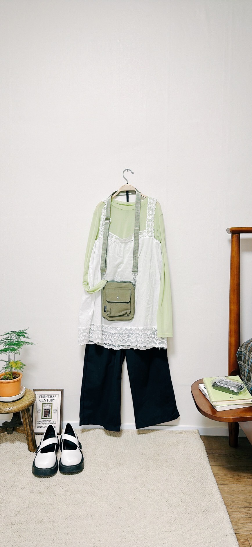 LINE_ALBUM_202548 _4_250409_1