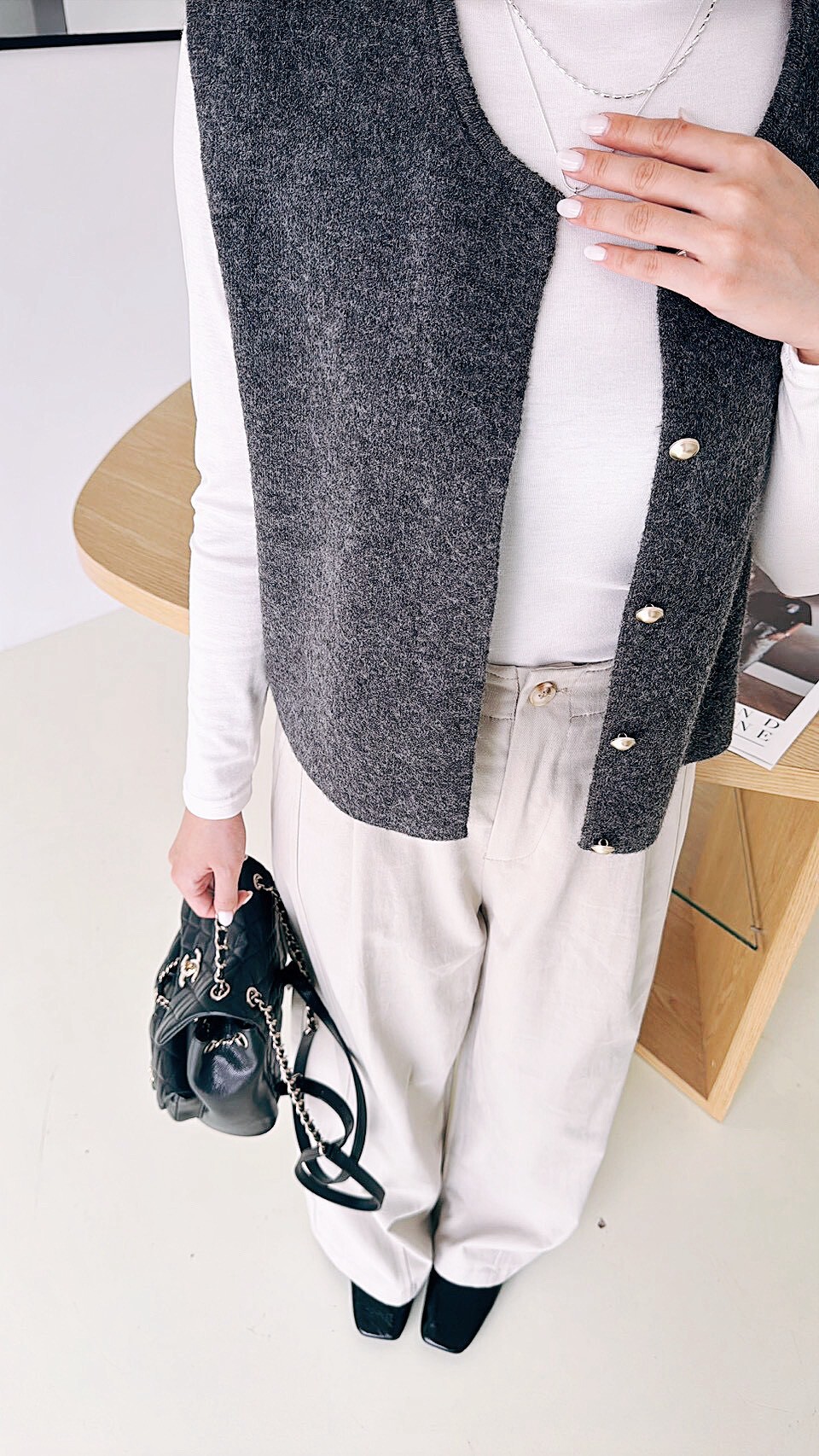 LINE_ALBUM_6_251109_19