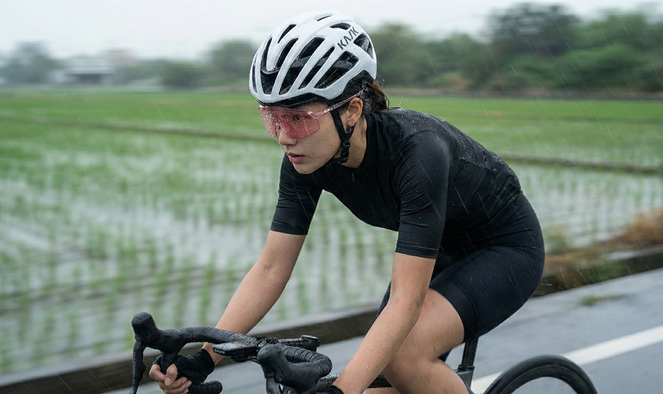 晴雨、日夜一副搞定！Altalist 變色鏡片：從豔陽到夜騎的全天候防護