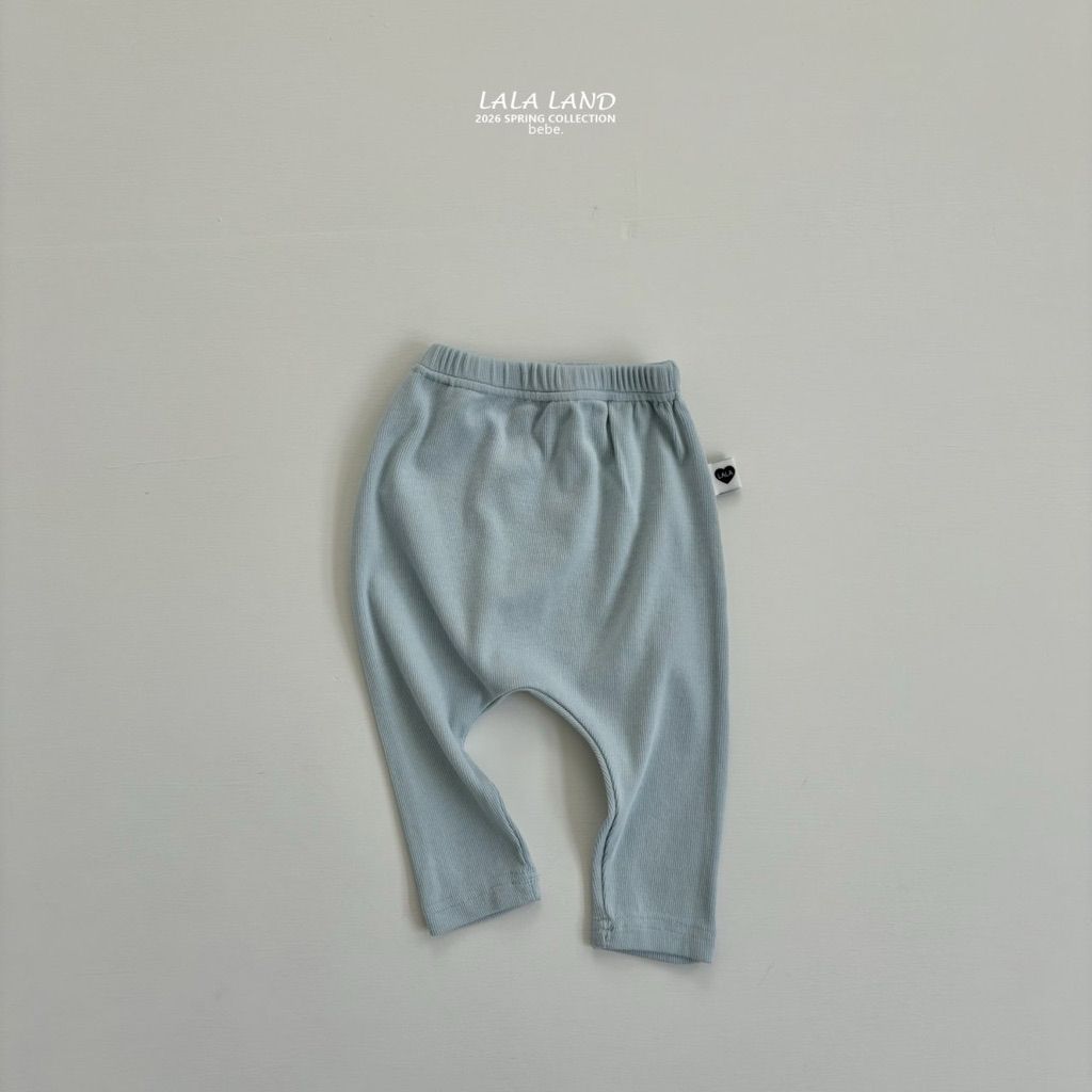 tw-11134207-820la-mluhksf8ykgfc8