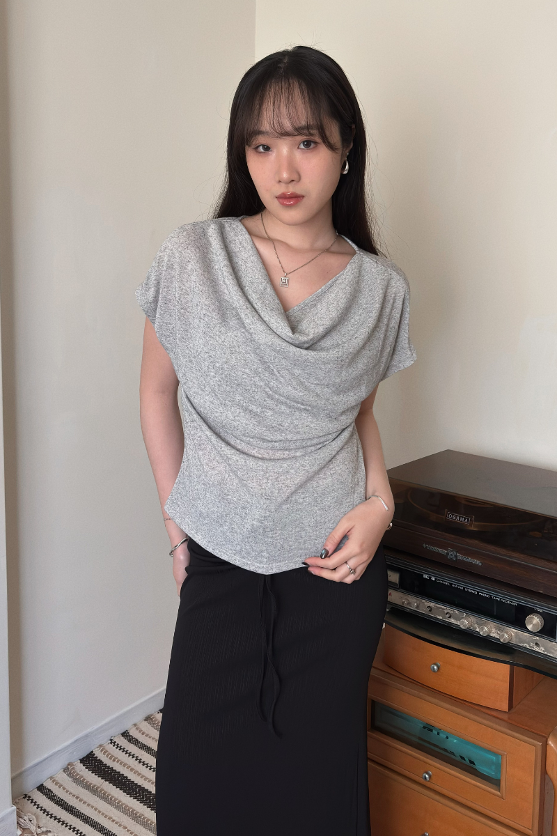 盪領附皮帶上衣_7_800x1200