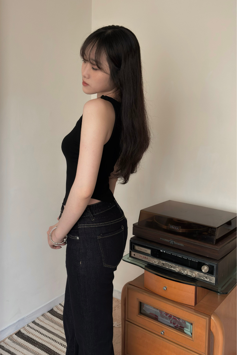 扭結感斜肩上衣_黑_3_800x1200