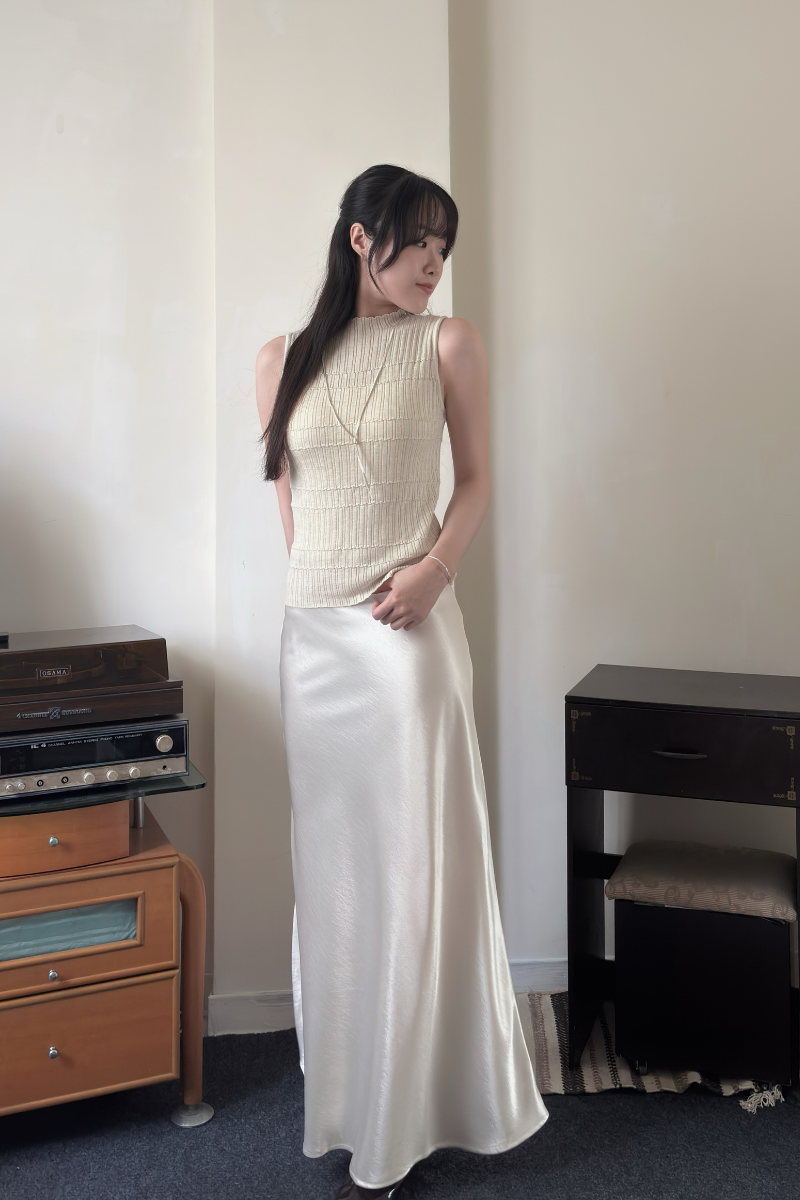 親膚坑條半立領上衣_杏_1