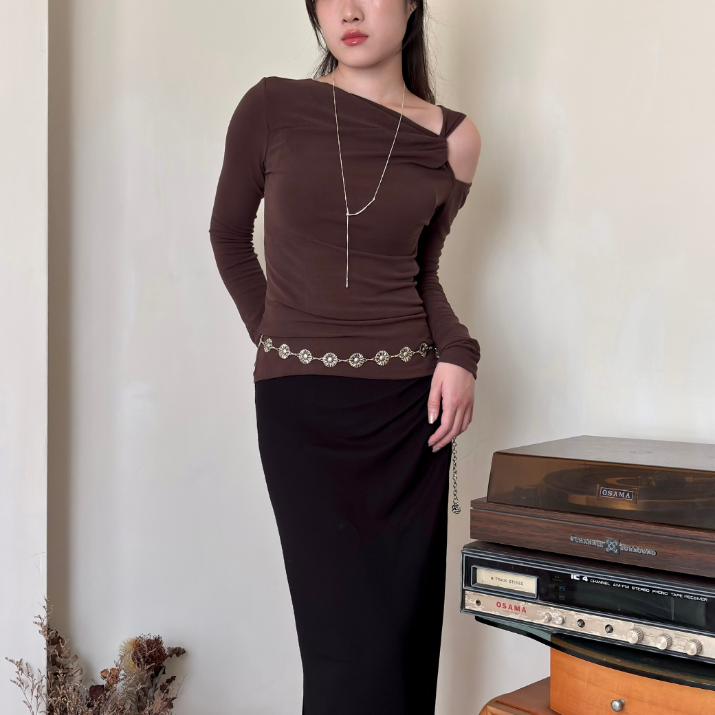 斜肩扭結上衣_1