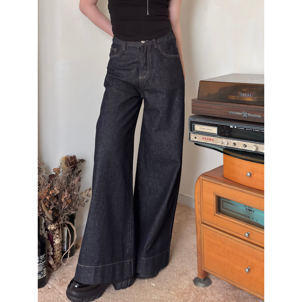 寬版A字牛仔褲_1
