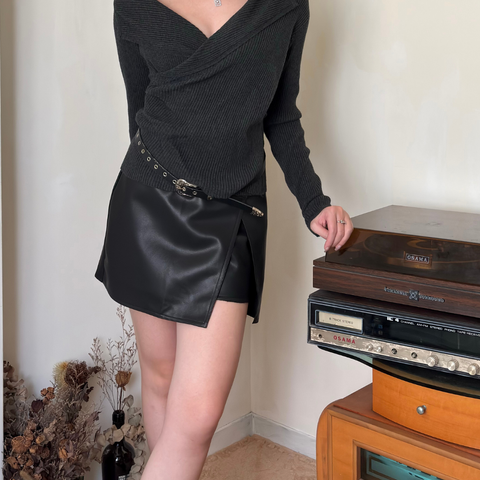 酷辣黑皮裙1