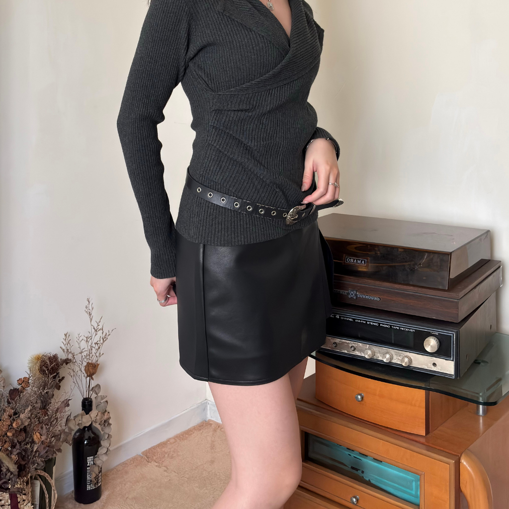 酷辣黑皮裙3