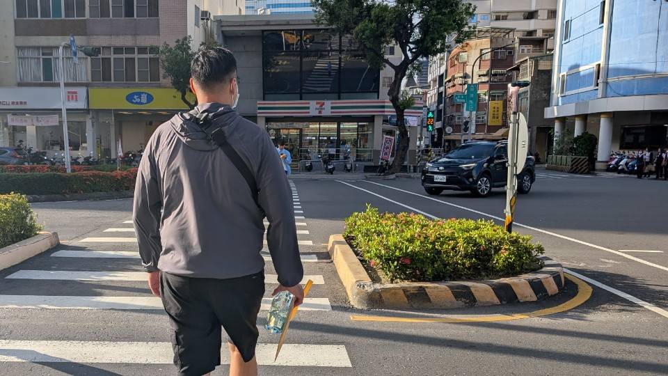 行人霸王條款？事實與迷思