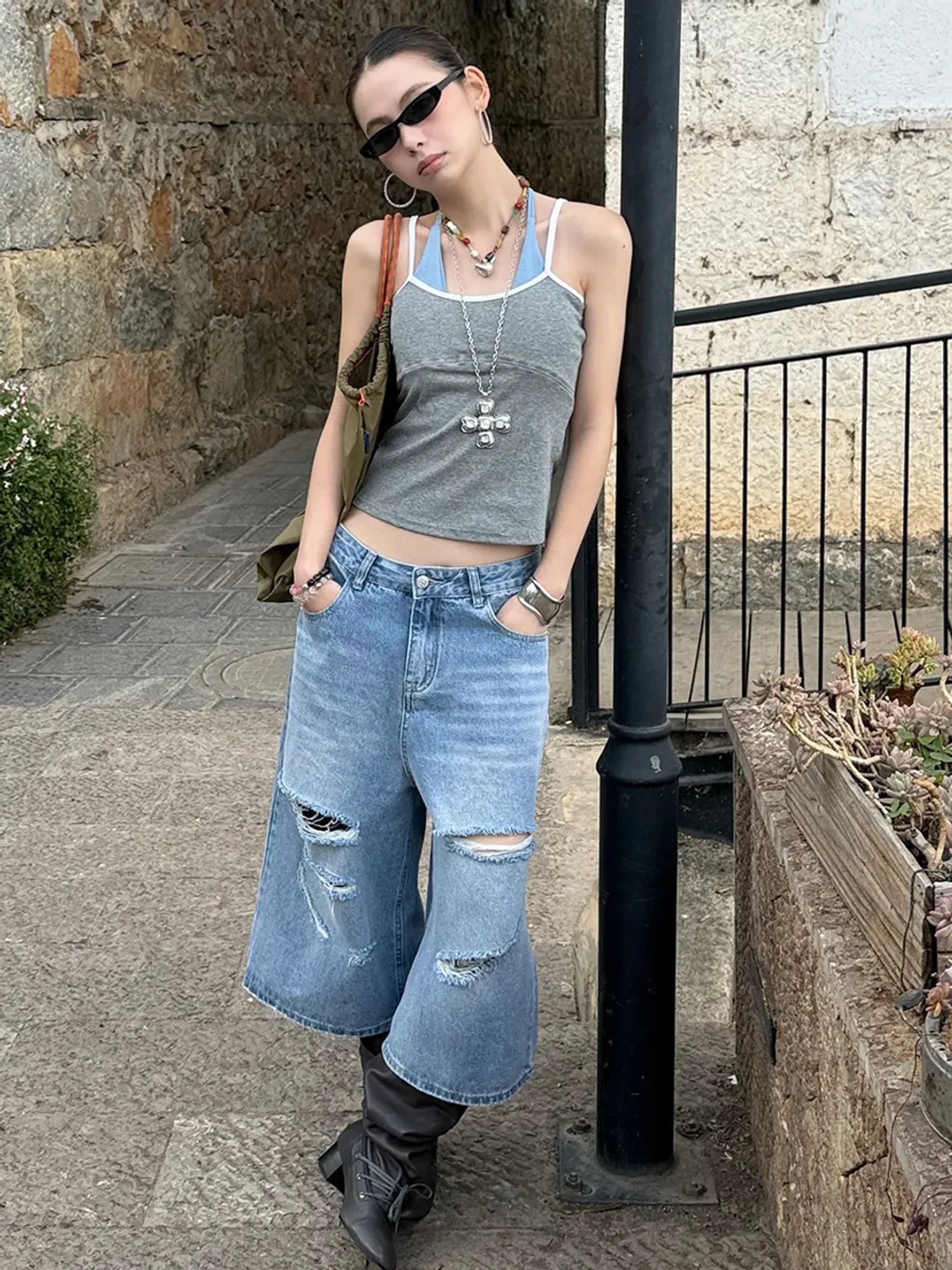 https://cdn.store-assets.com/s/1374929/f/15501677.webp