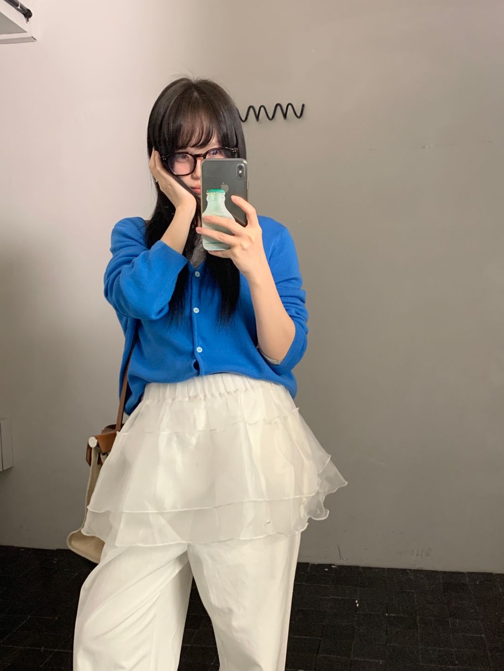 214910bb4fa742a28691f83281641154