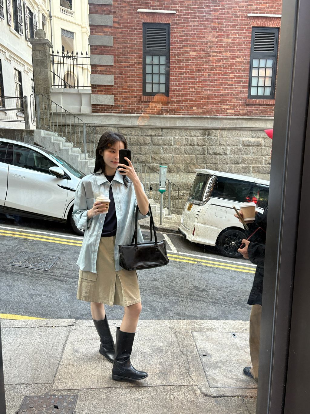 4219896e27b0eb1b38c58e1925f86bb4