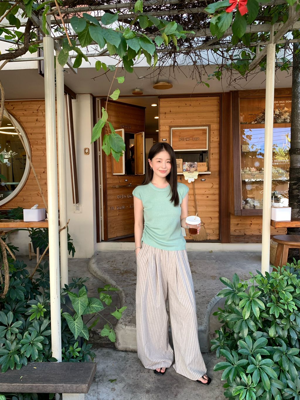 573a0cde5bc3d5b3a55a5bfd8ad27962