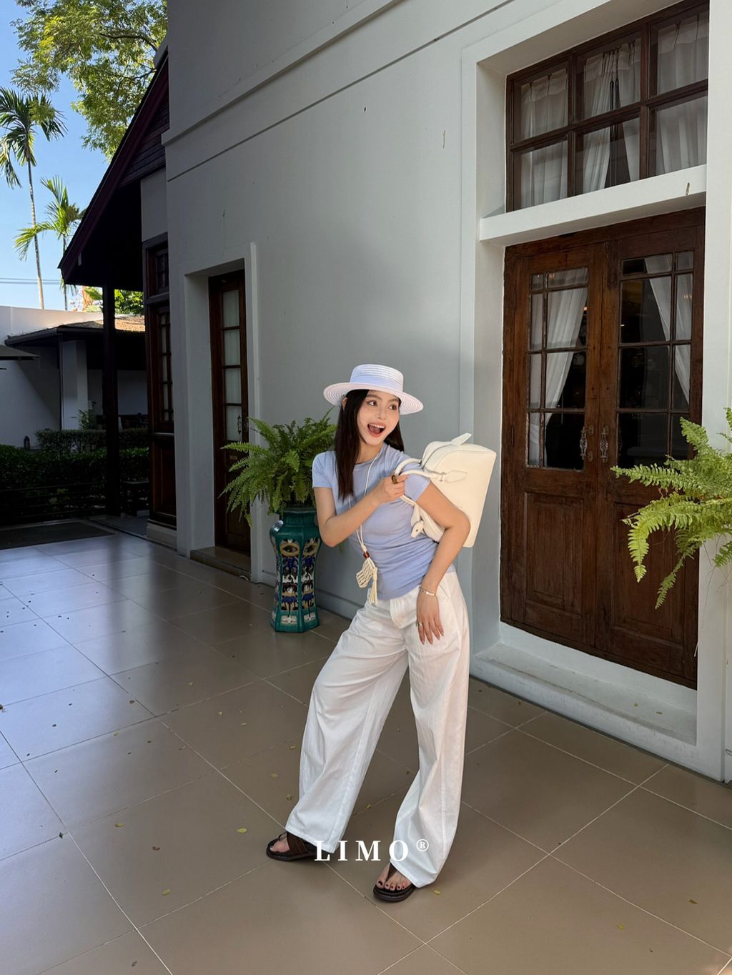 03e1ecdc68e6dd61062a3cb6f5198244