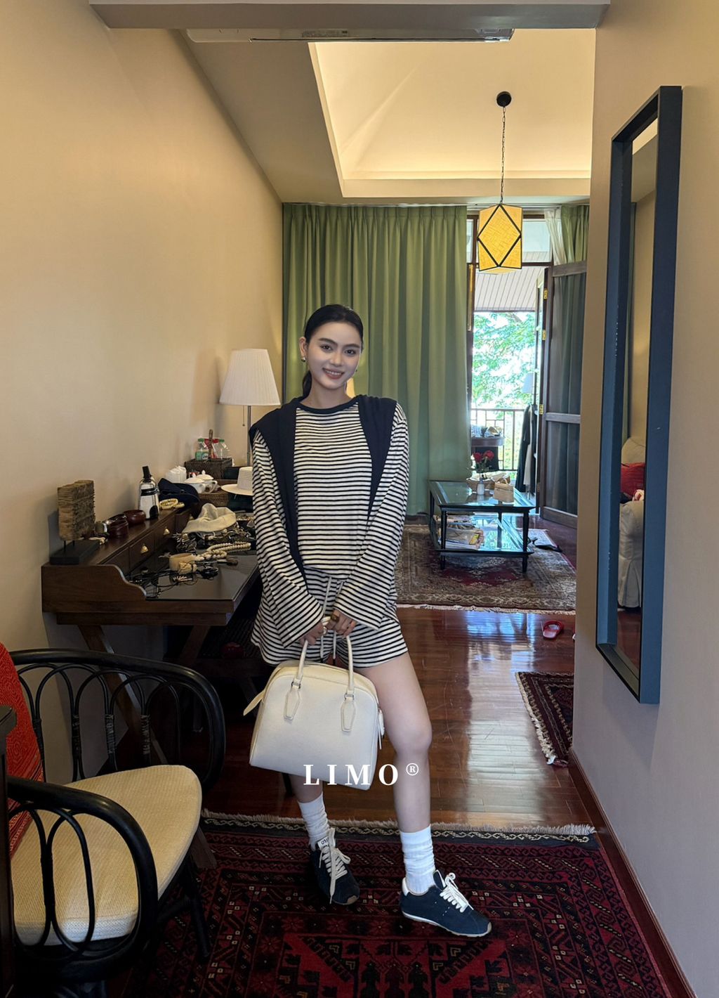 8433d50bb3304ab1f619d6283289421f