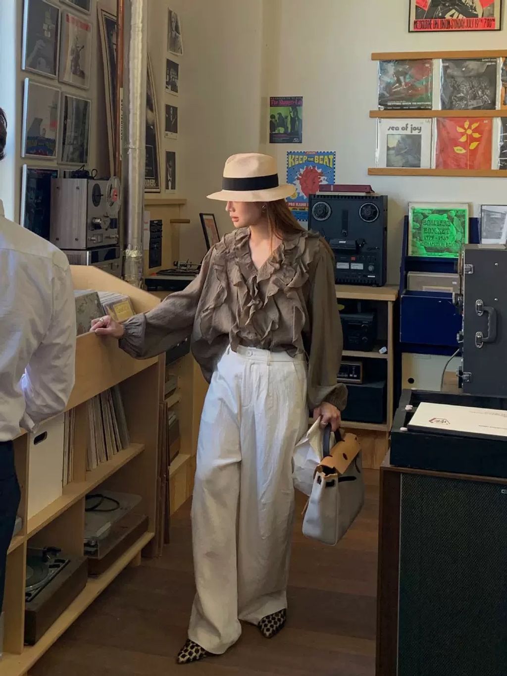 ab33f8417b1a986226c81098376a12a3