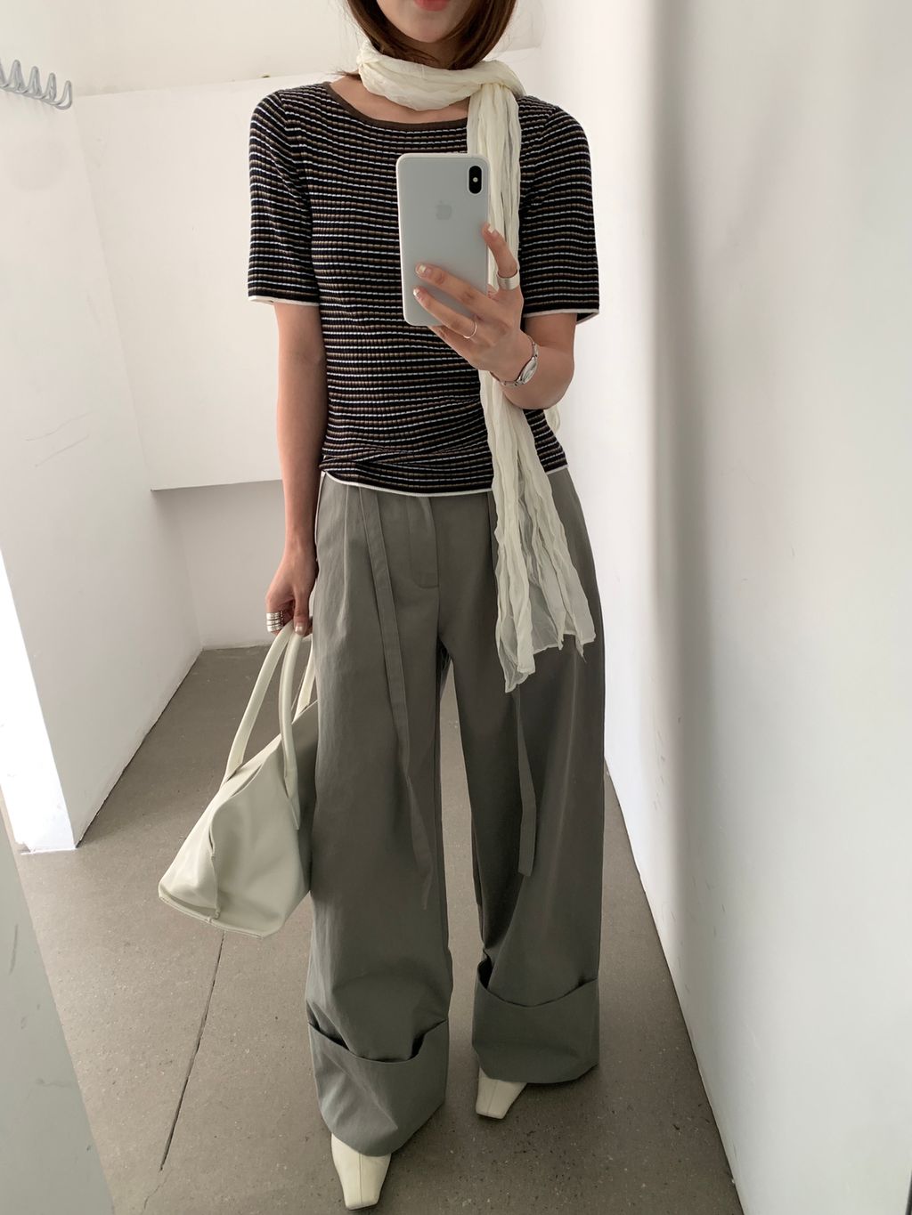 42725b9317951ef356858c2401cbeade