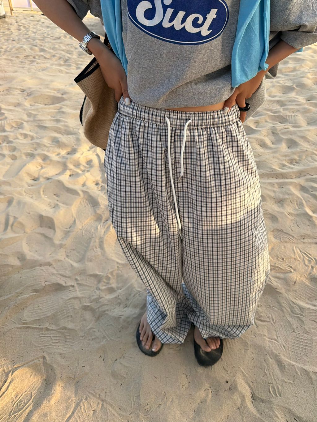 56295021c138364f8ba3223e7b87b9de