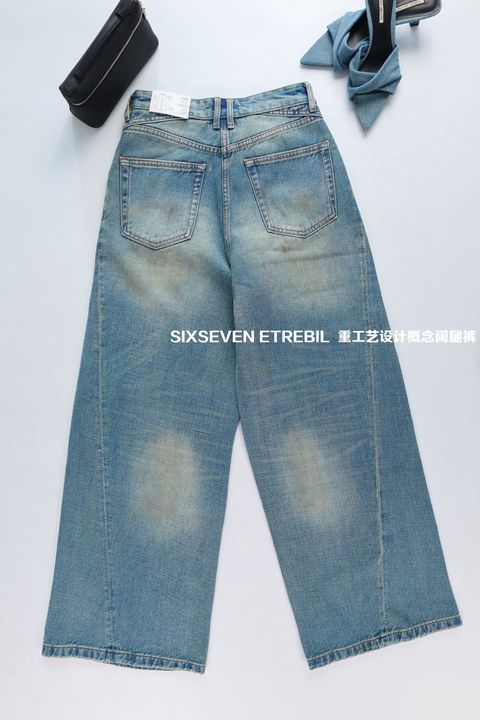 5f6b5ff998cd2355745b59cbd27620df