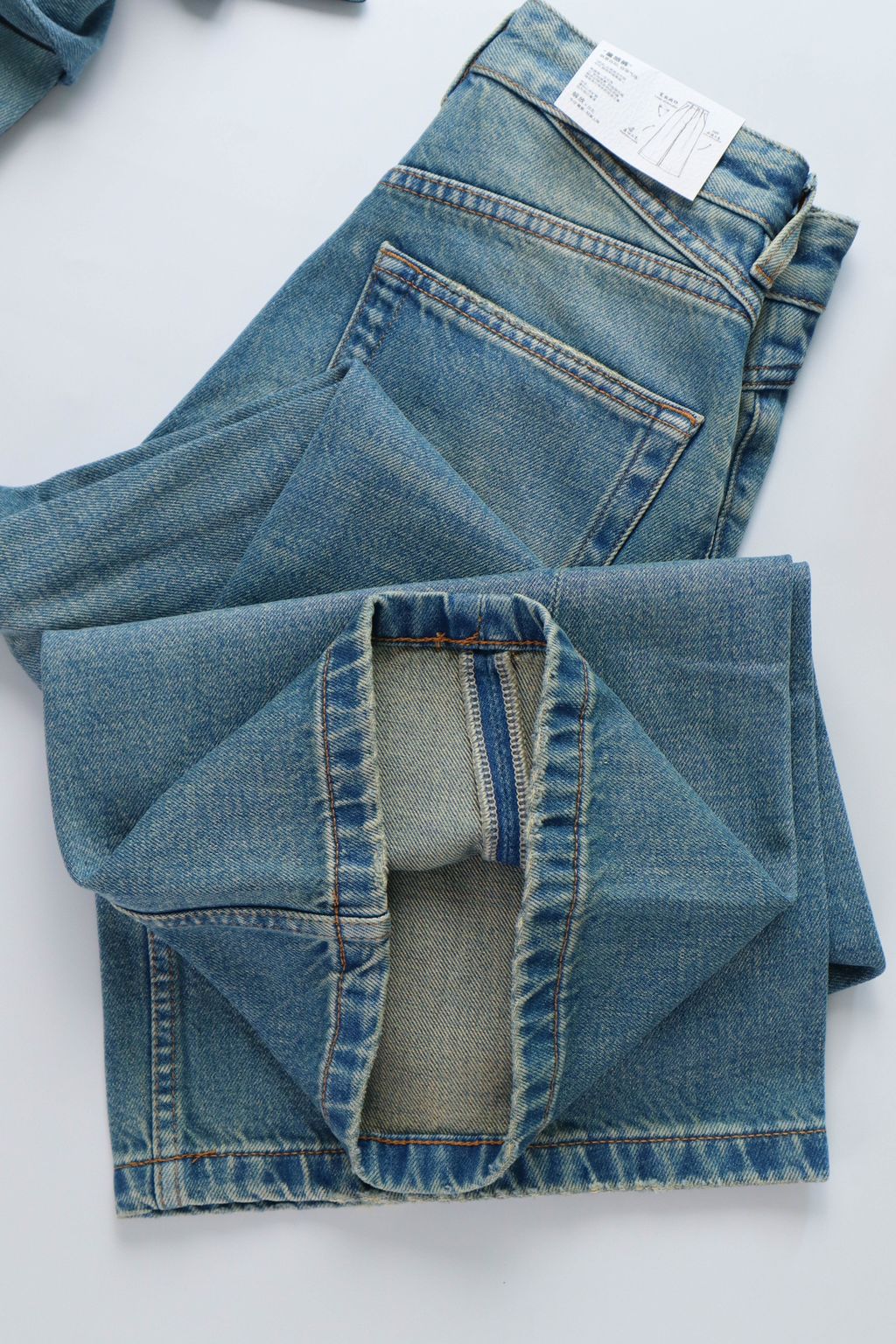 b9e565bcffcad561e54386994ba6ecb9