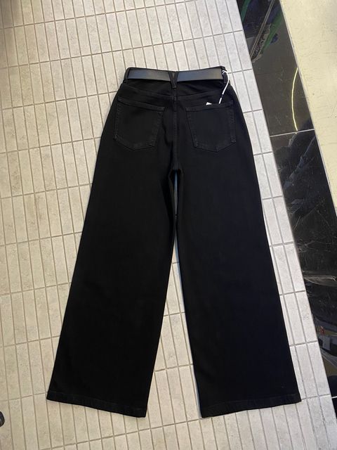 77771351d1149d836bedfa5c342aa74e