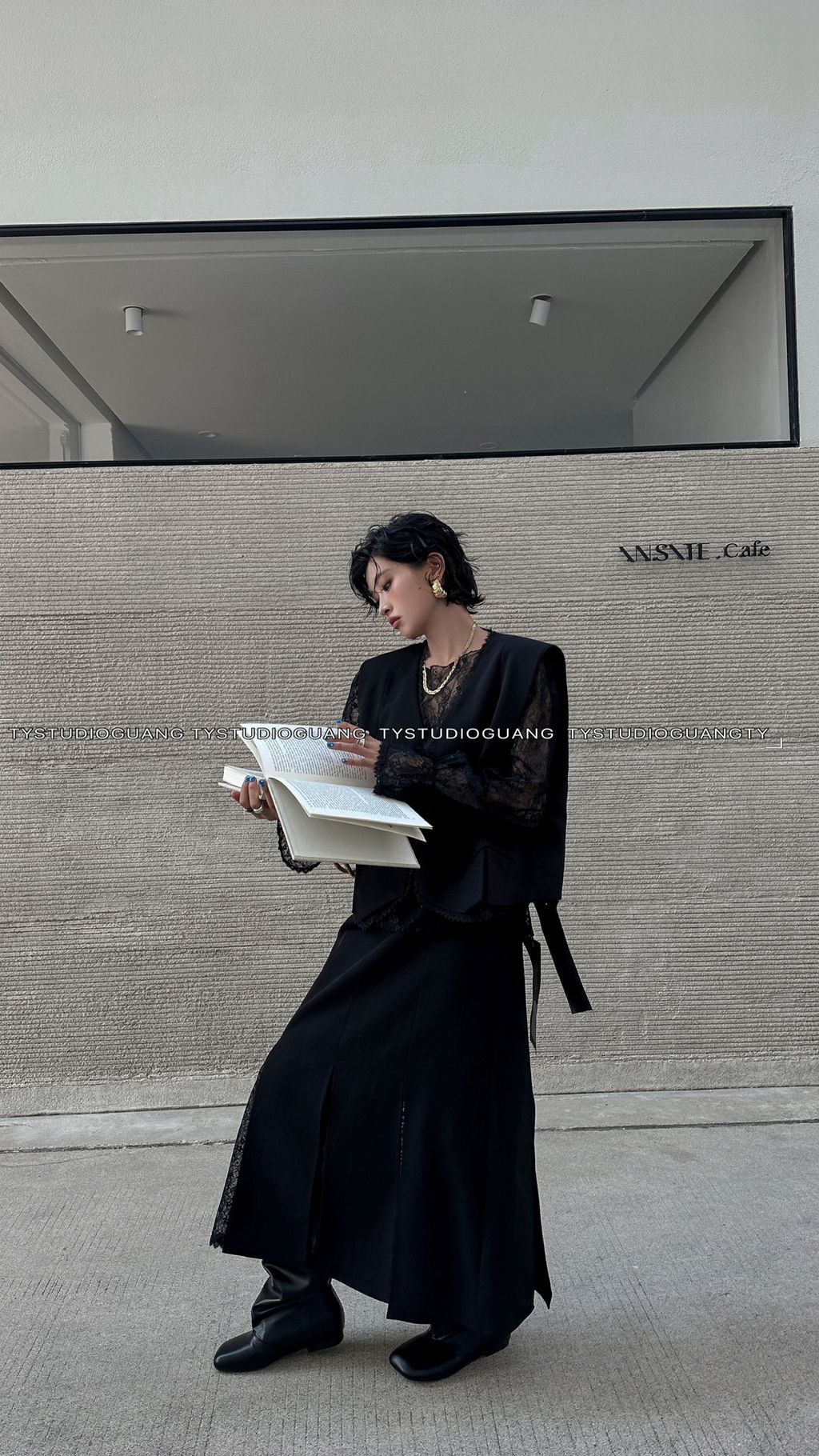 8b32efaf42240d1850aaa6720cf856b3