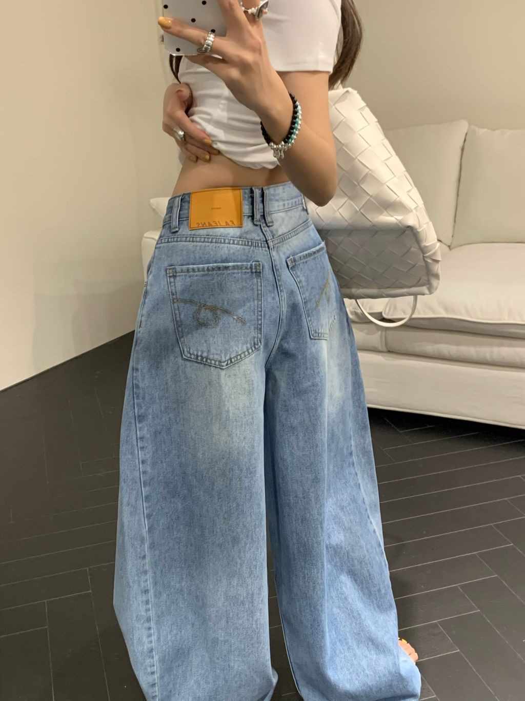 2b4cb9330196691a64c7e379259aff19