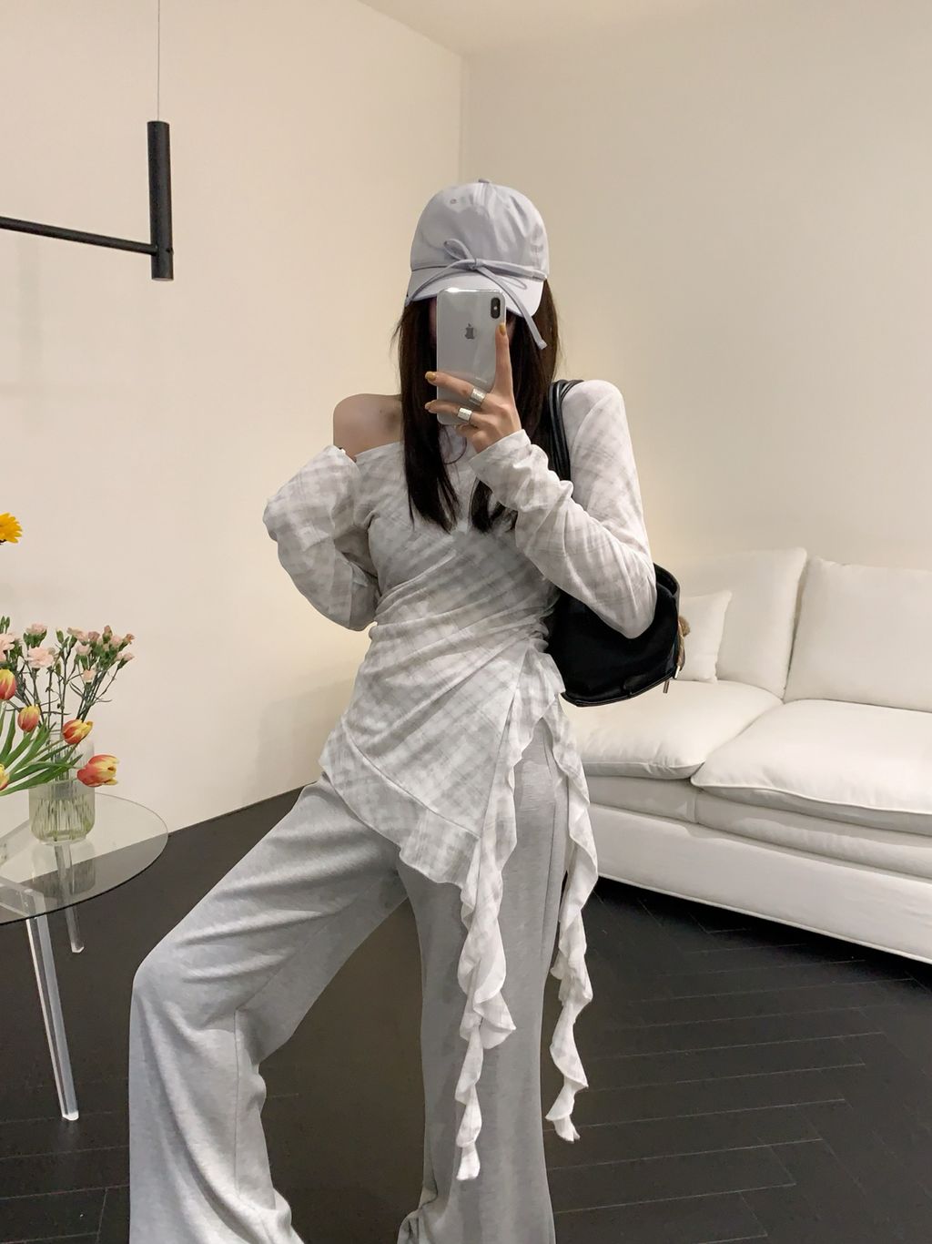 8889910656d2592034f49a1303f676ac