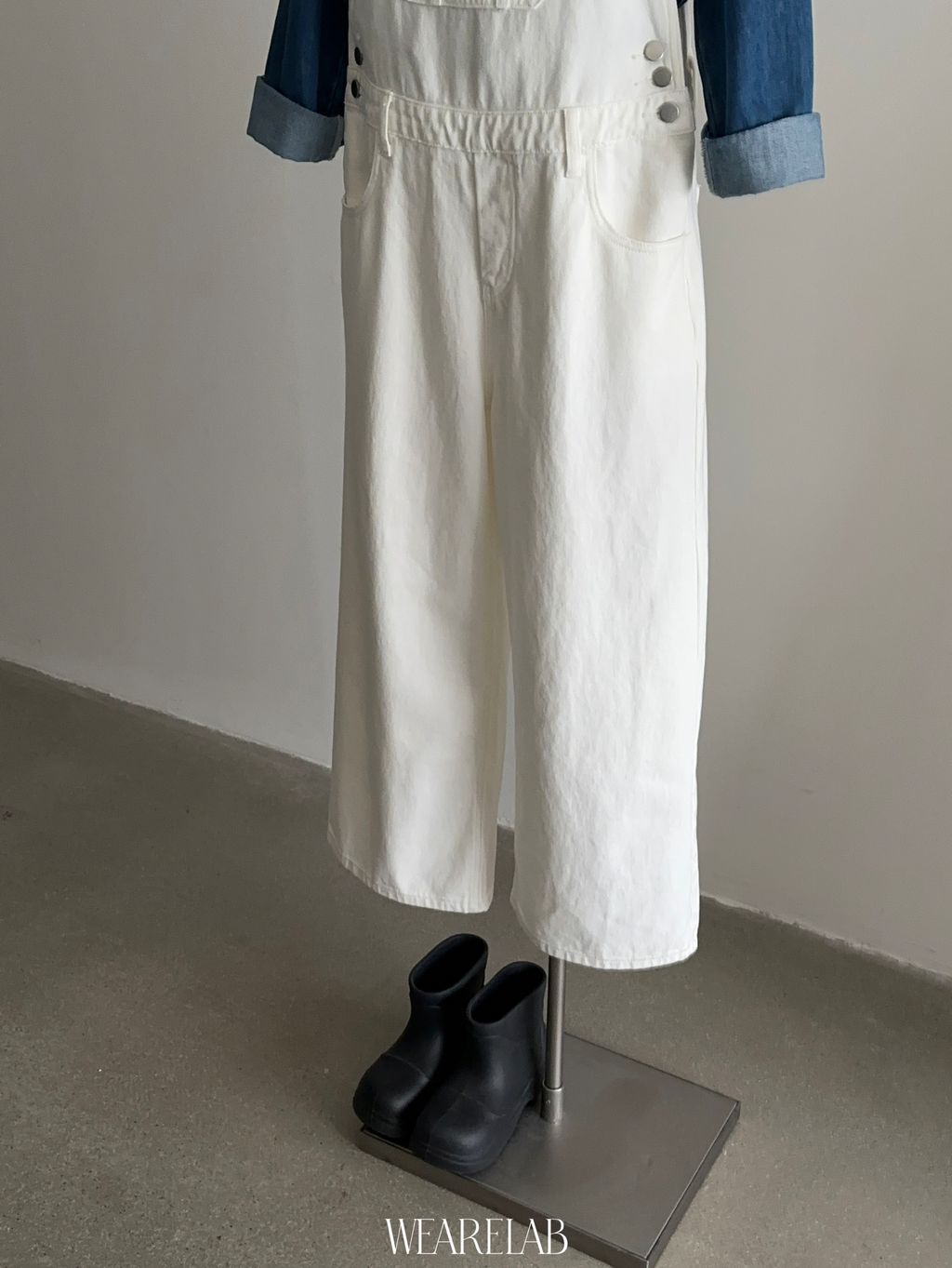 90b652e25b3b4213a7249d6c2d25e208