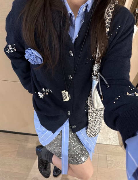 ecfb1231328e6f8280d8e2a4e561376b