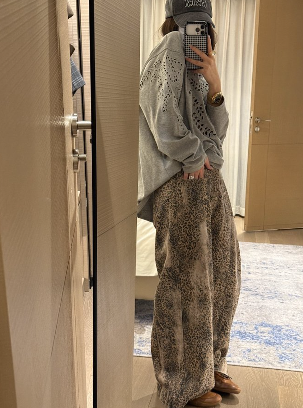 51d893b0ecc3442950e48357cea6a3b8