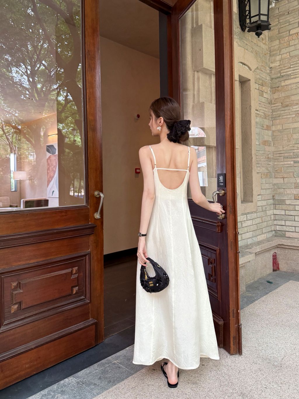 4d16e110091df33c714f37facd64eaf0