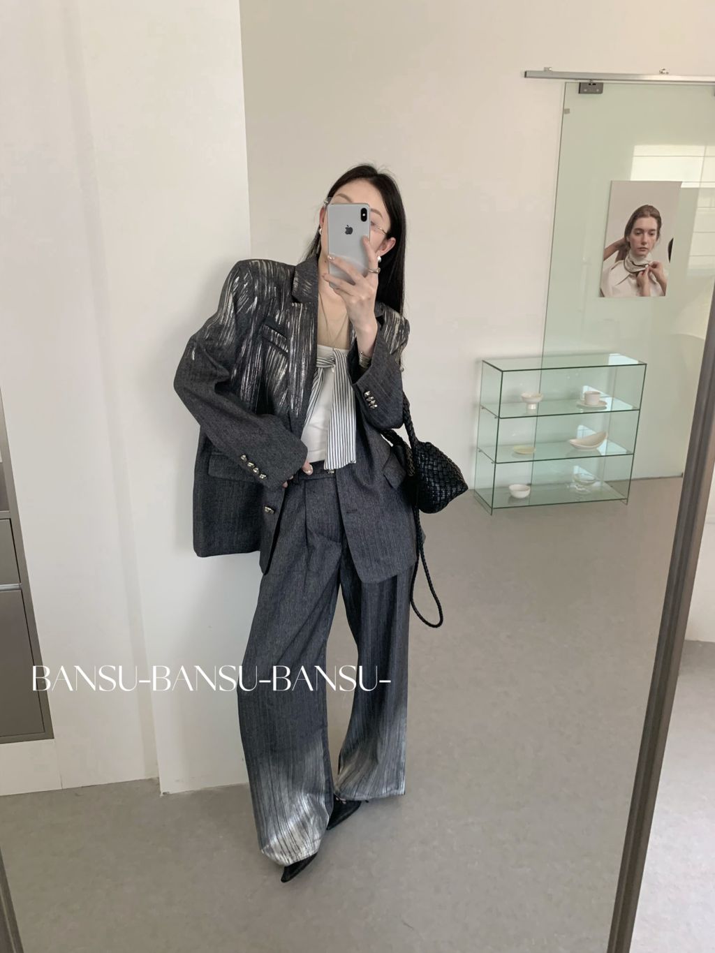 8e054d7b24b52d8a4600f44e79365008